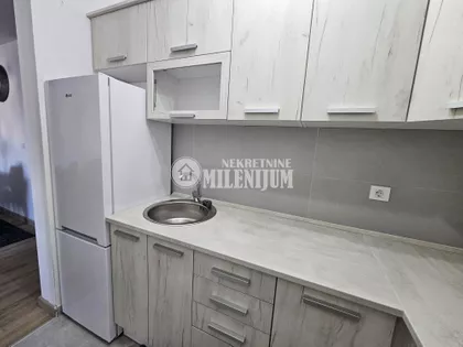 Surčinska | 4zida.rs