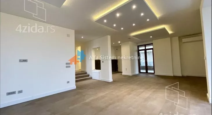 Poslovna zgrada | 4zida