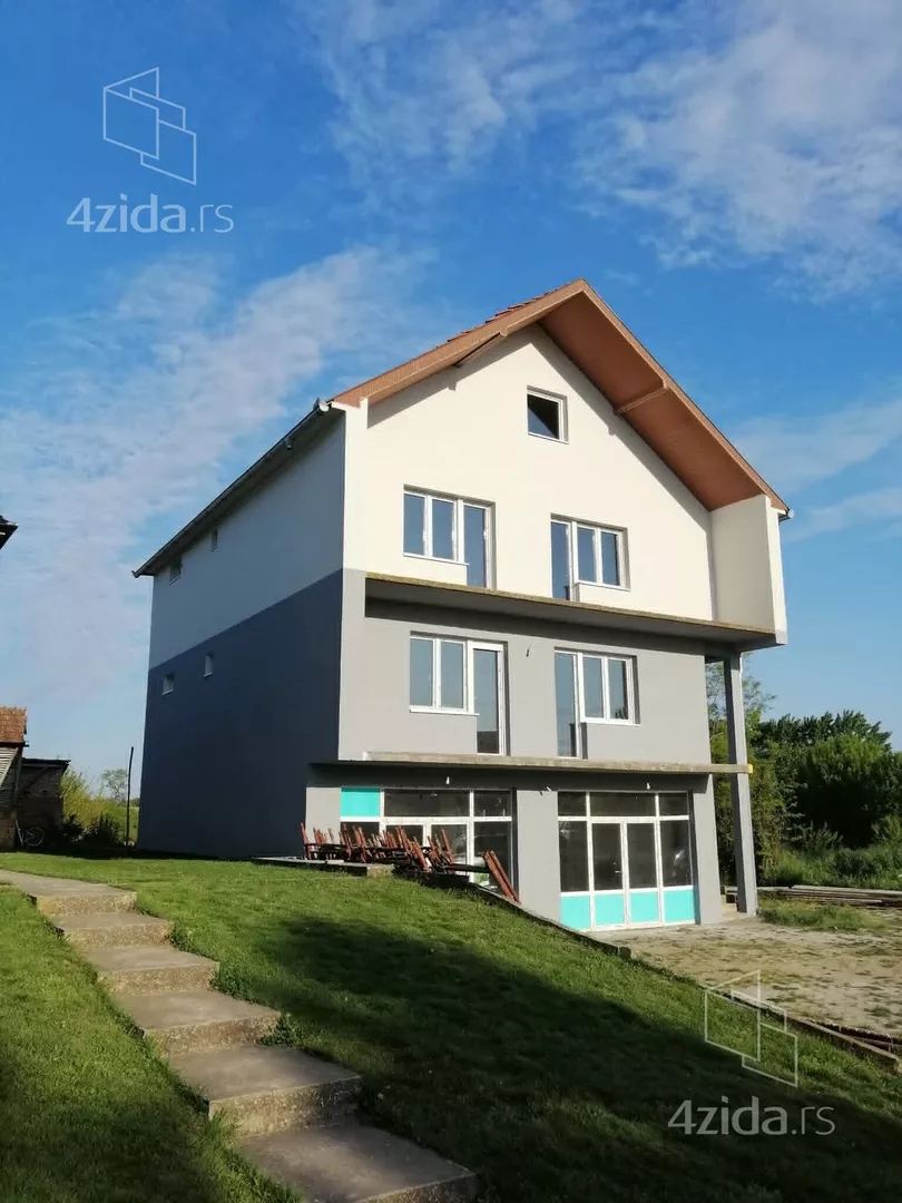 3-etažna kuća | 4zida