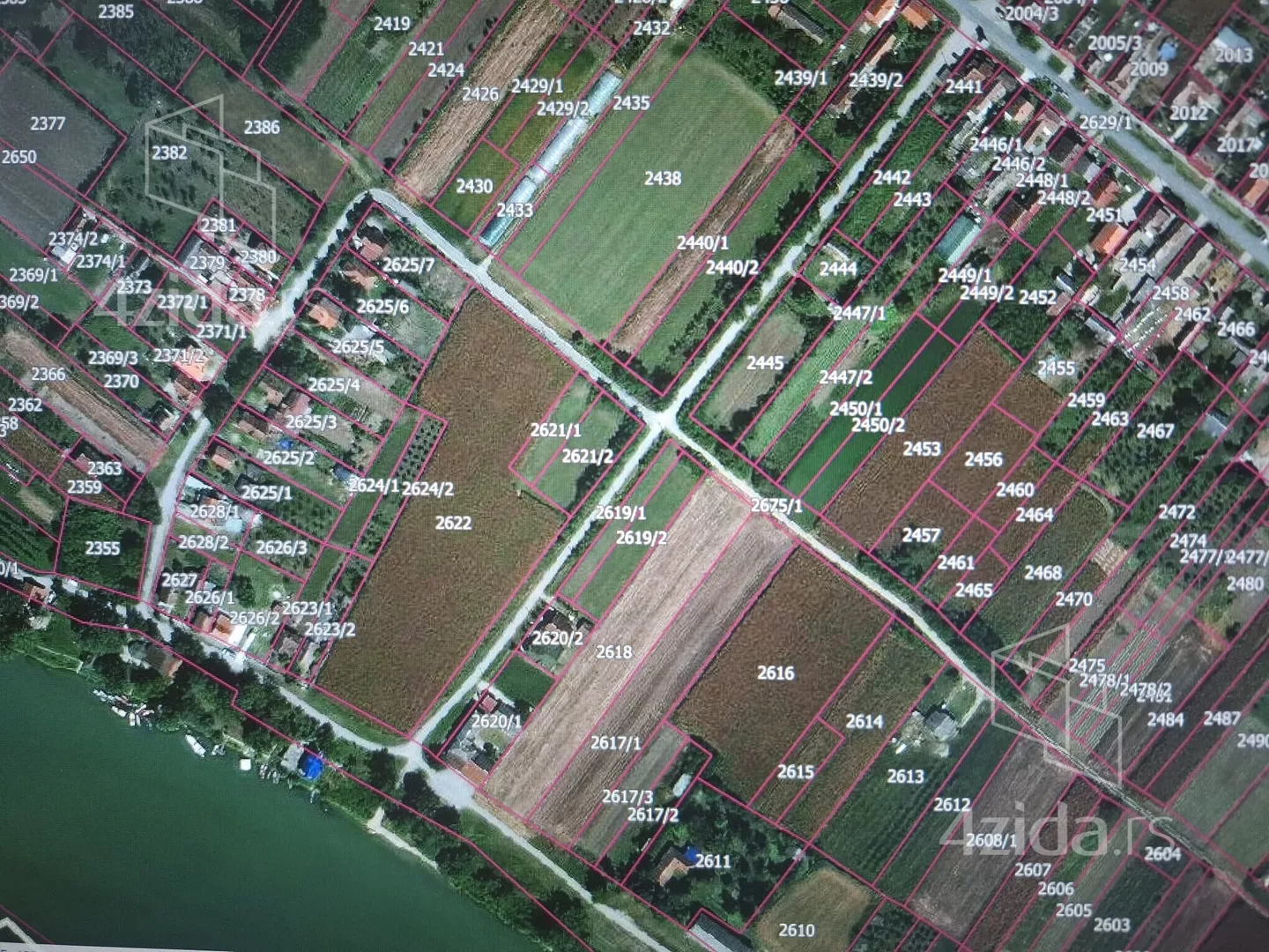 Građevinsko zemljište | 4zida