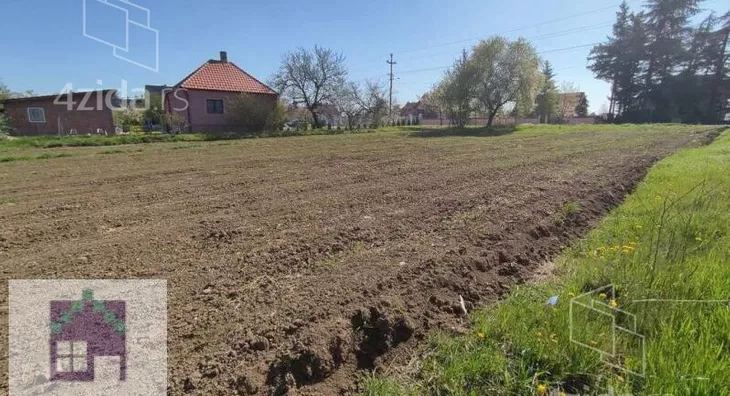 Plac | 4zida