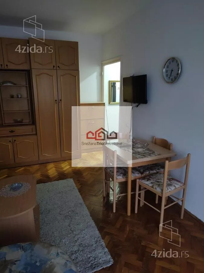 Garsonjera | 4zida