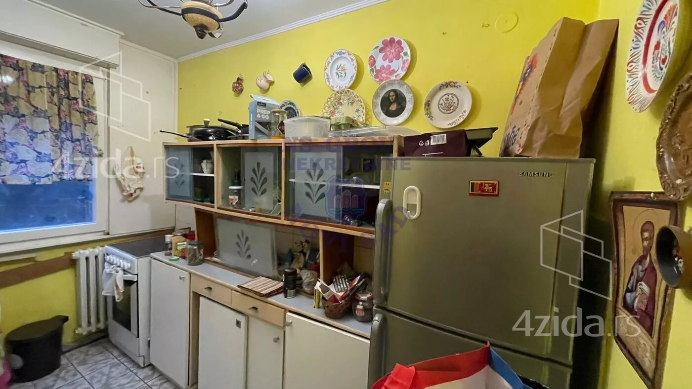 Troiposoban stan | 4zida