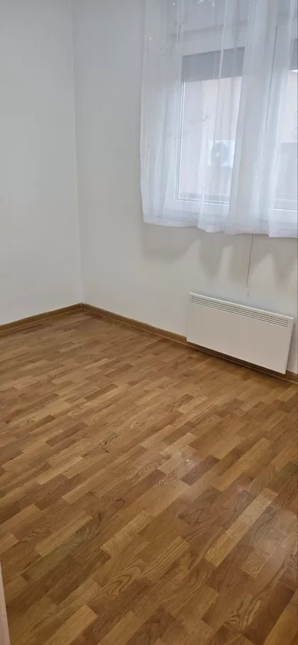 Dobanovačka 79A | 4zida.rs