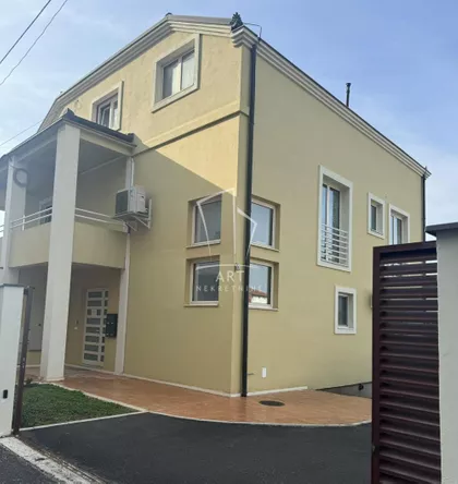 Vlastimira Đuze Stojiljkovića | 4zida.rs