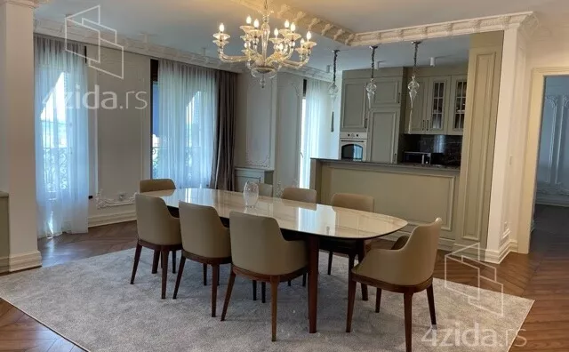 Petosoban stan | 4zida