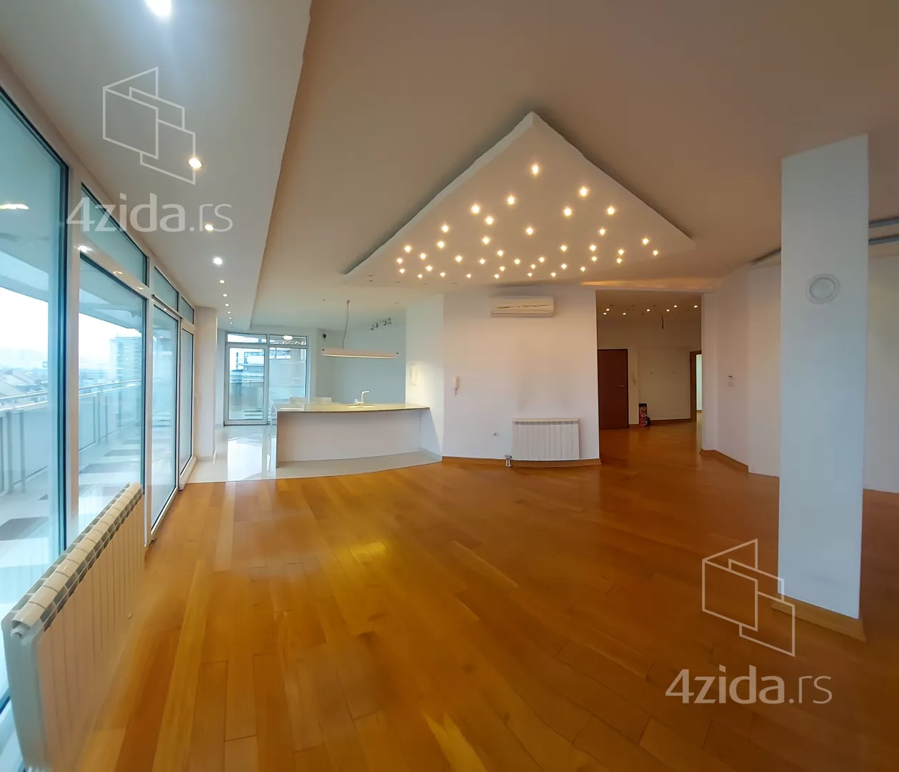 Petosoban stan | 4zida