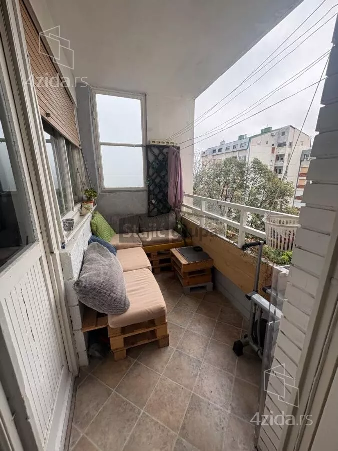 Troiposoban stan | 4zida