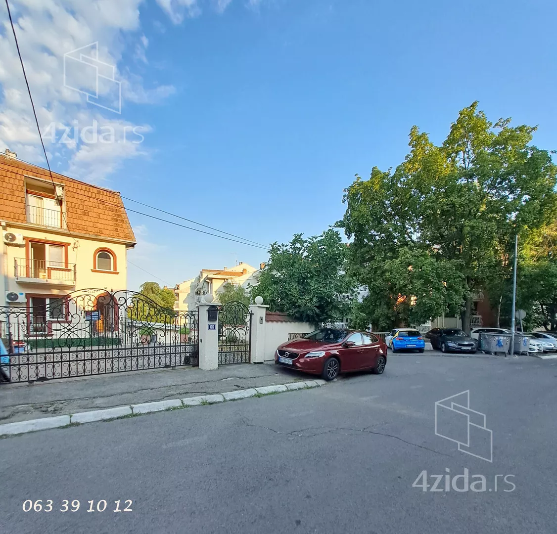 3-etažna kuća | 4zida