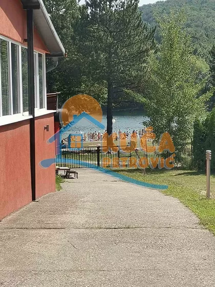 Borsko jezero | 4zida.rs