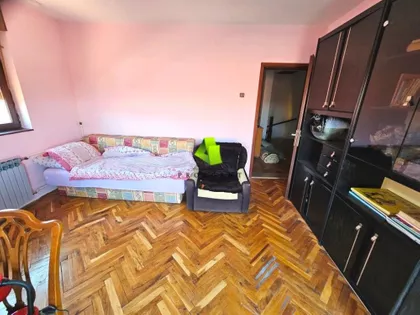 Apelovac | 4zida.rs