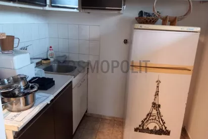 Sedamnaestog oktobra | 4zida.rs