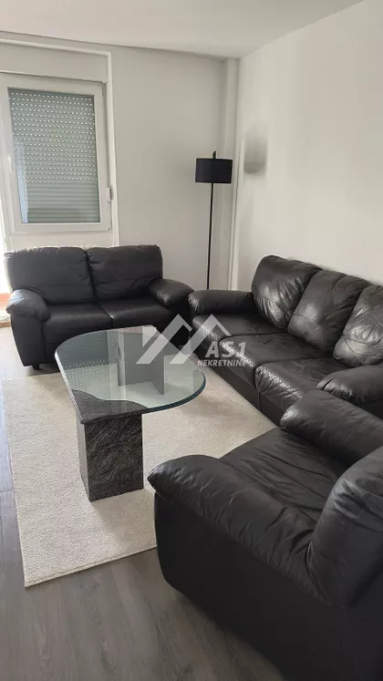 Balzakova | 4zida.rs