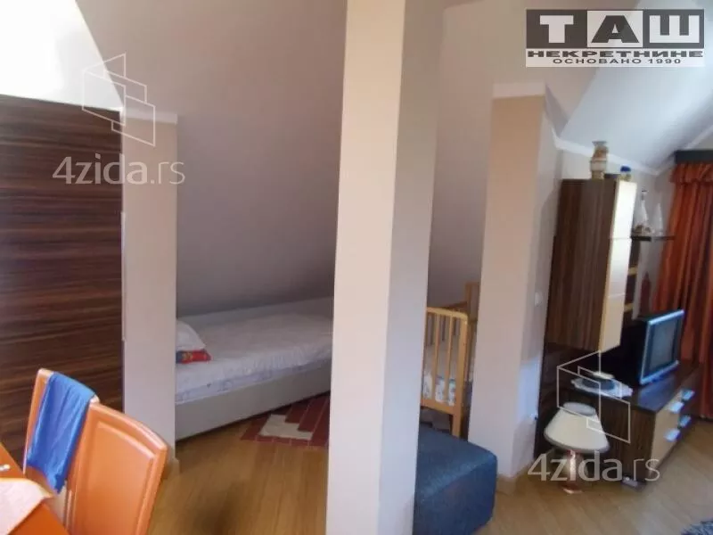 Ugostiteljski objekat | 4zida