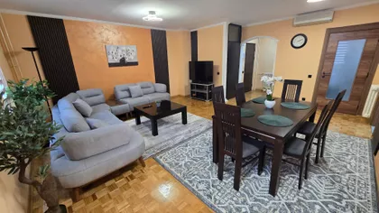 Ismeta Mujezinovića 19 | 4zida.rs