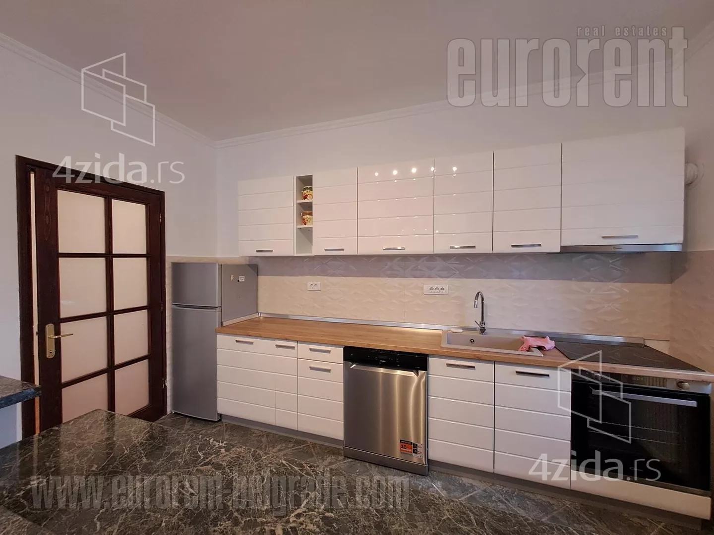 Petosoban stan | 4zida