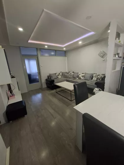 Lajoša Joa 59 | 4zida.rs