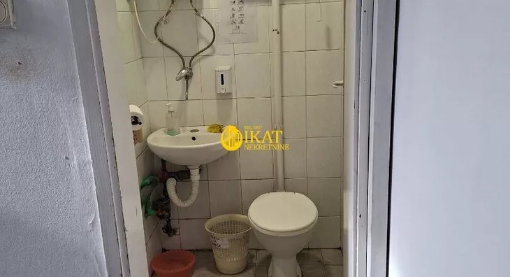 Lokal | 4zida