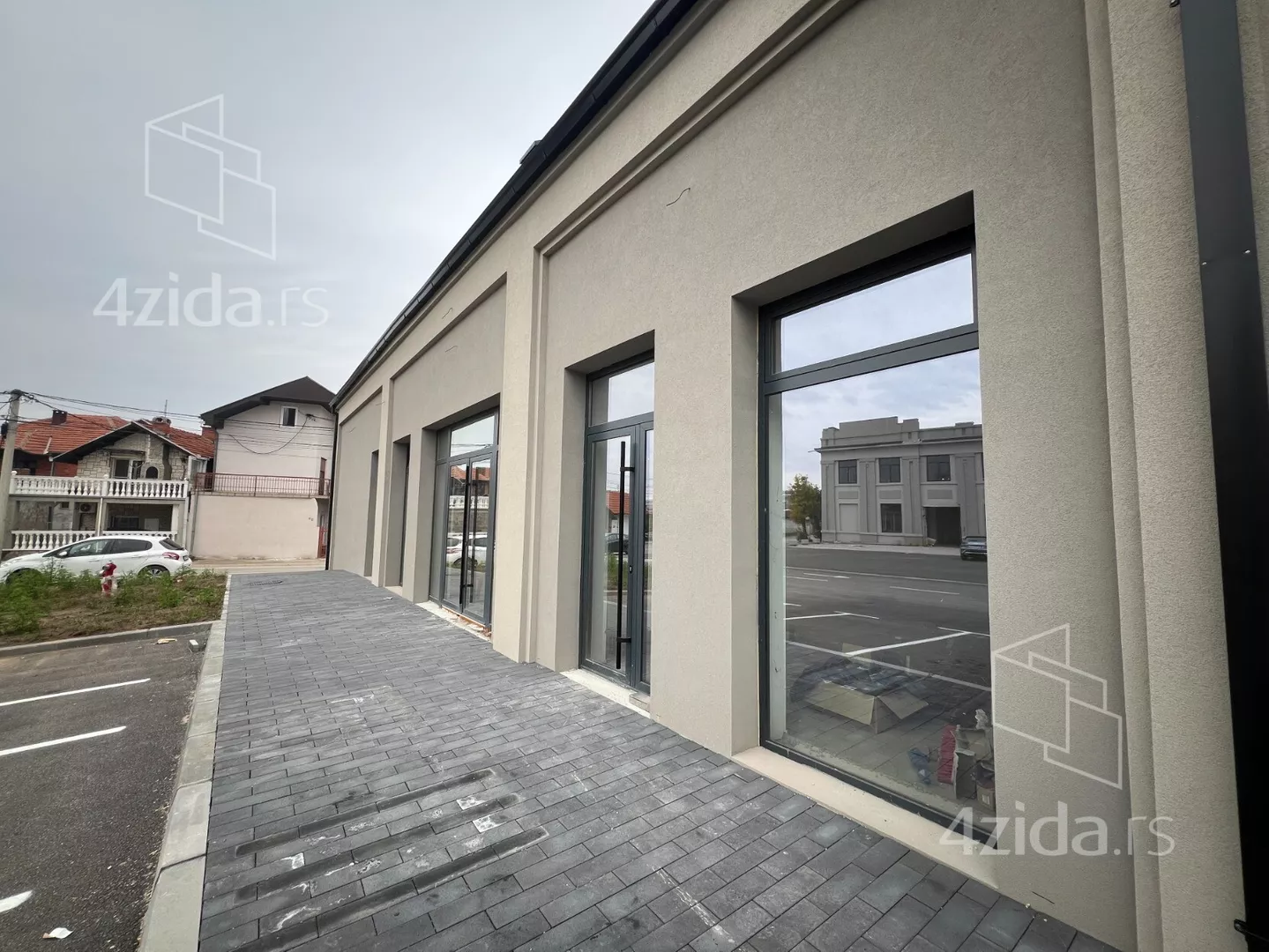 Poslovni prostor | 4zida