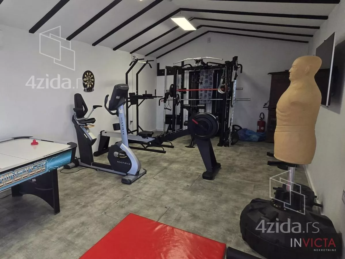 Kuća | 4zida