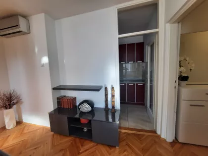 Bulevar Nemanjića 83 | 4zida.rs