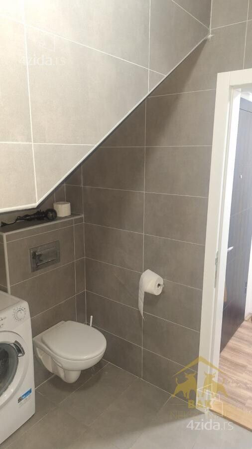 Stan – Novi Sad, MZ Adice - Više