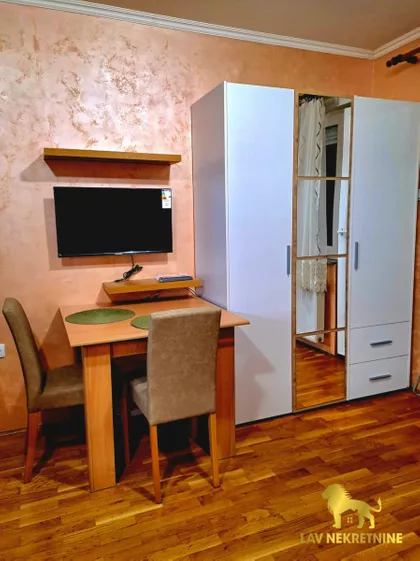 TOPLICE MILANA | 4zida.rs