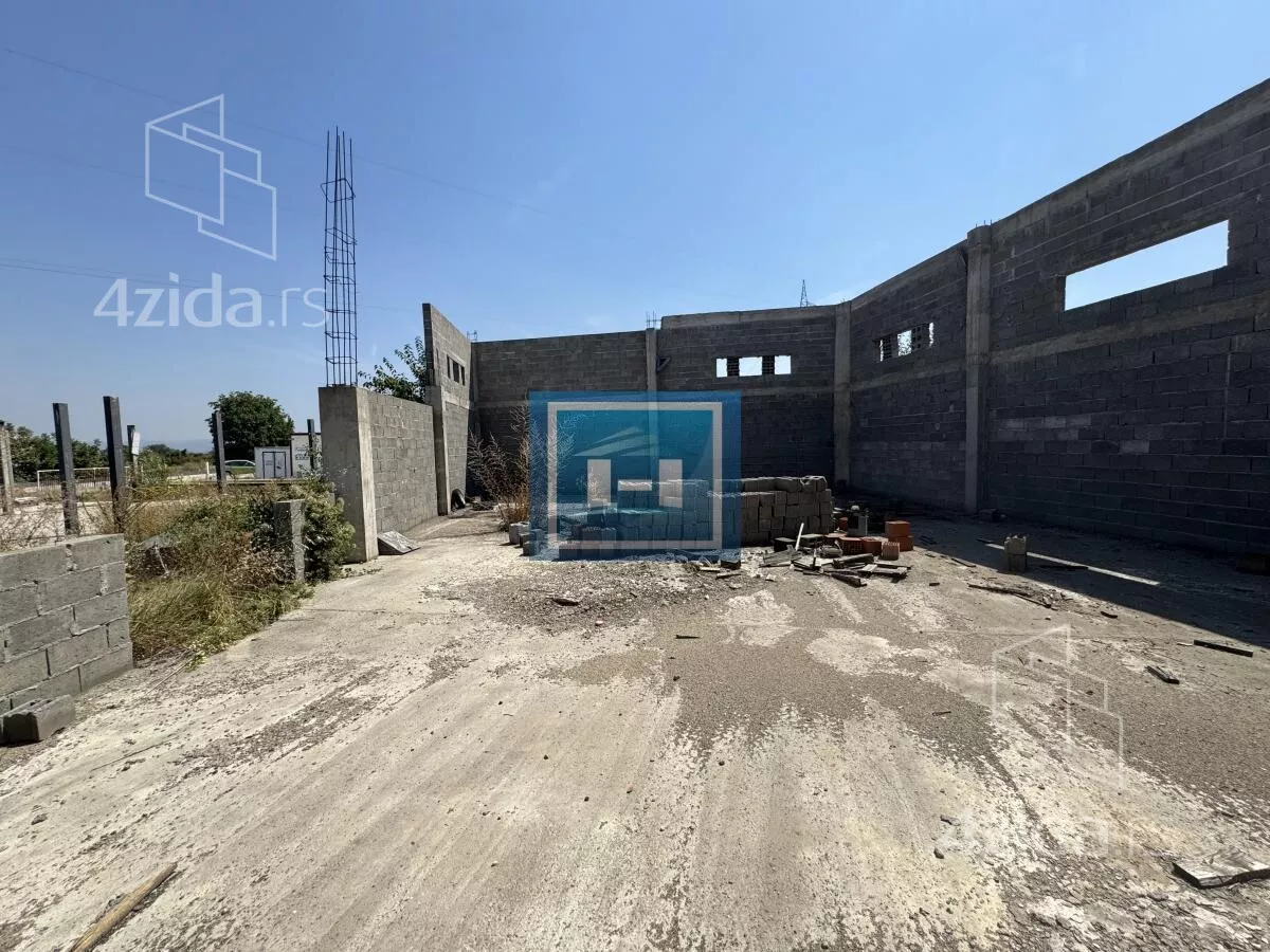 Poslovni prostor | 4zida