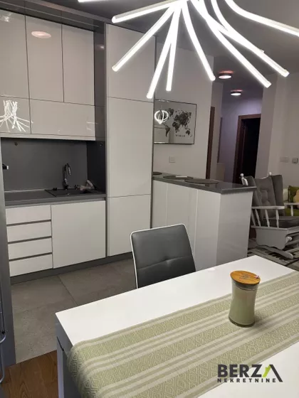 Cara Dušana | 4zida.rs