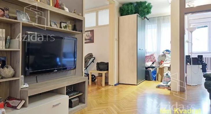 Četvoroiposoban stan | 4zida