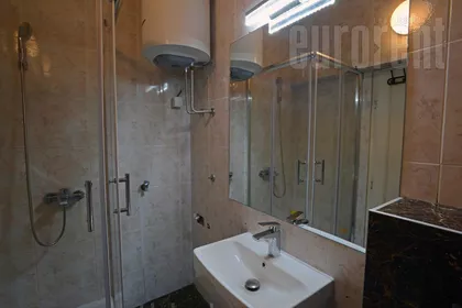 SKUPŠTINA | 4zida.rs