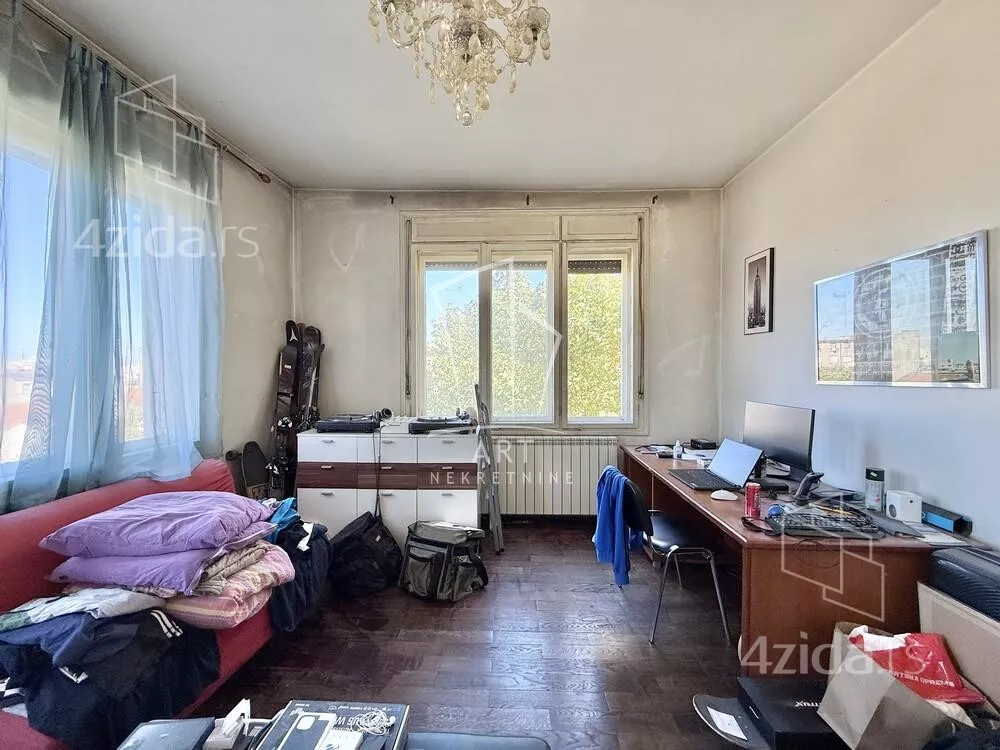 Petosoban stan | 4zida
