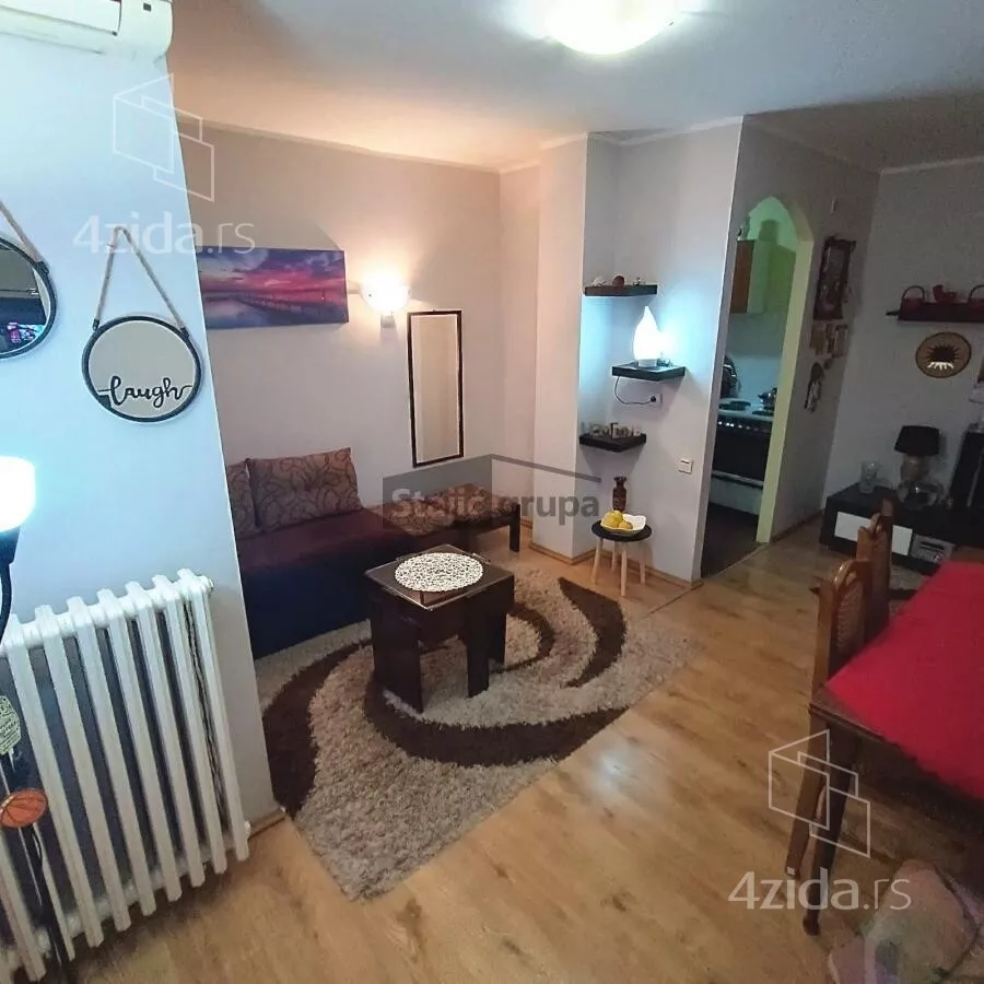 Dvoiposoban stan | 4zida