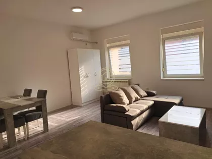 Devet Jugovića | 4zida.rs