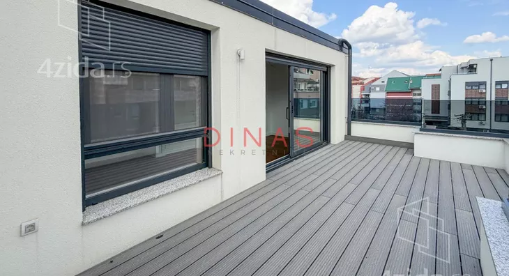 Šestosoban stan | 4zida