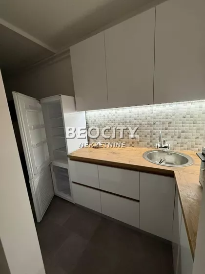 Brace Jugovica | 4zida.rs