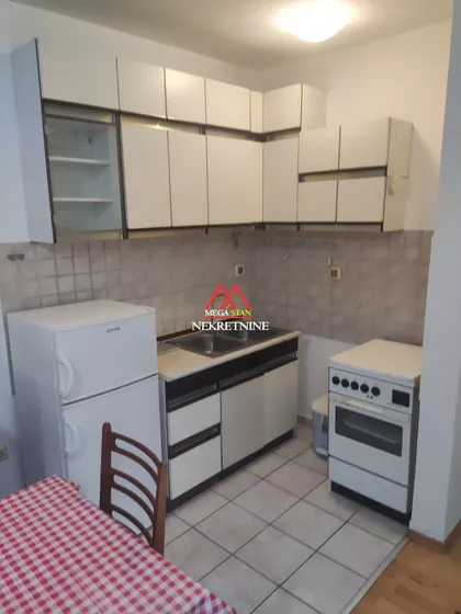 Bulevar Cara Lazara | 4zida.rs