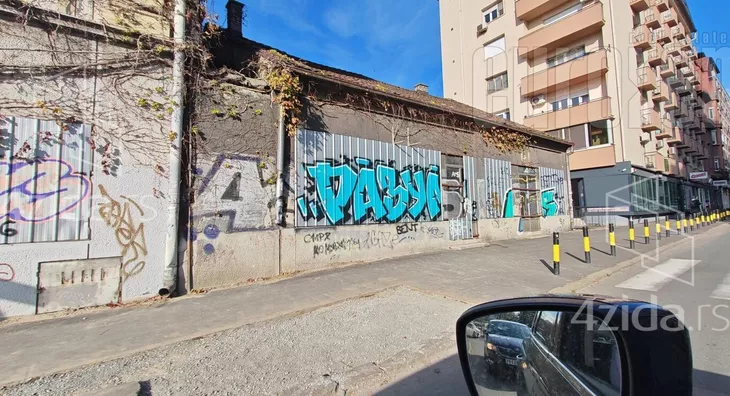 Lokal | 4zida