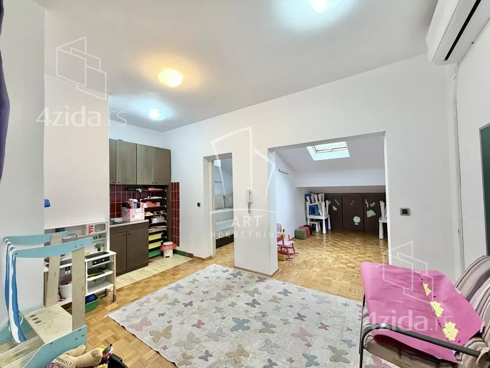 3-etažna kuća | 4zida