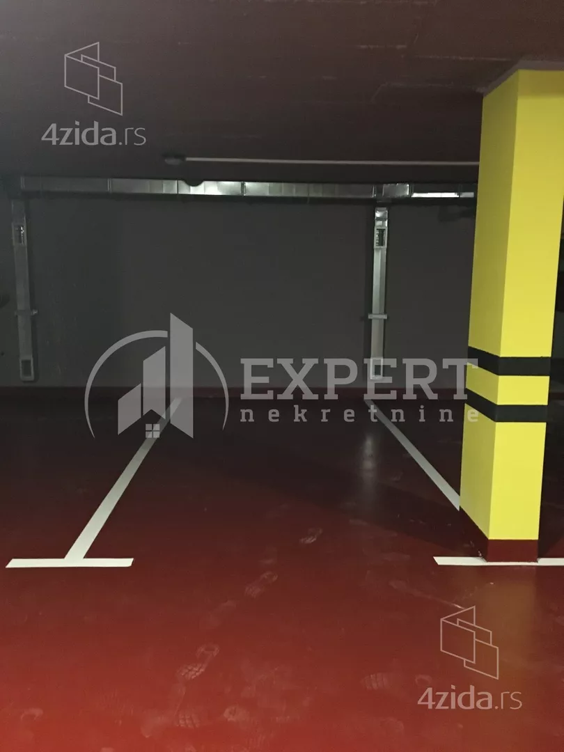 Garaža | 4zida