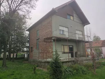 4. oktobra | 4zida.rs