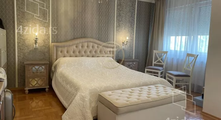 Četvoroiposoban stan | 4zida
