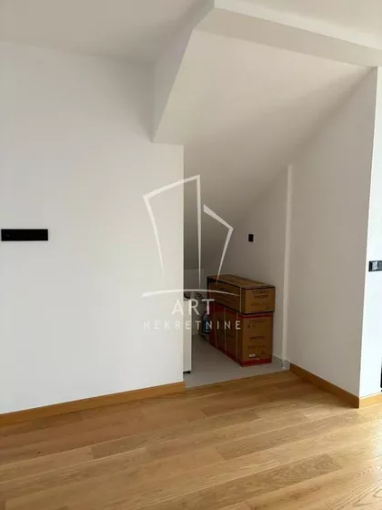 Karpoševa | 4zida.rs