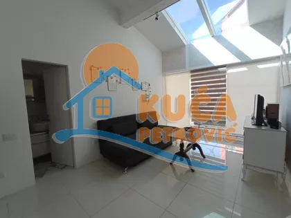 Zlatarska | 4zida.rs