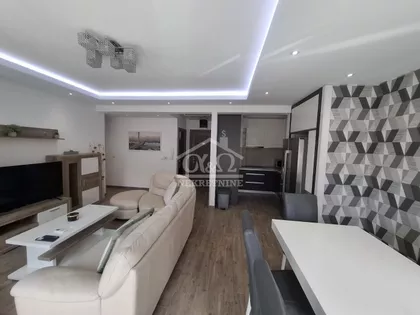 Vašarište | 4zida.rs