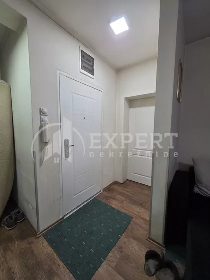 Vase Albanca | 4zida.rs