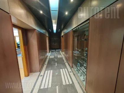 FONTANA | 4zida.rs