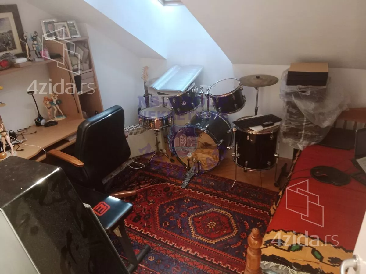 Četvorosoban stan | 4zida