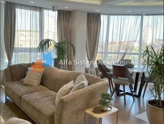 Četvoroiposoban stan | 4zida