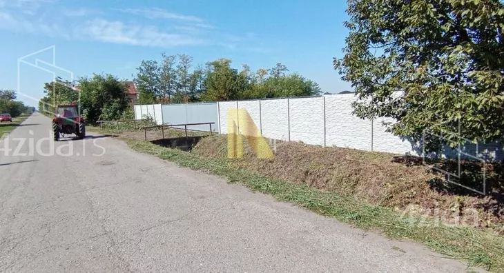 Poslovna zgrada | 4zida